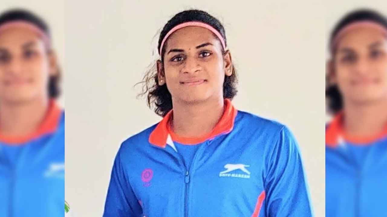 నందిని కాంస్యం యువతకు ఆదర్శం: రమేశ్‌