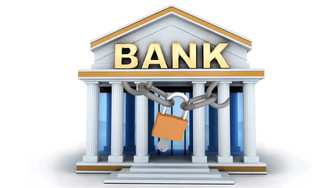 PM Modi | బ్యాంకుల జాతీయీకరణ లక్ష్యానికి మోదీ సర్కారు తూట్లు .. ఐదేండ్లలో 7,189 శాఖలు మూసివేత, పడిపోతున్న నియామకాలు