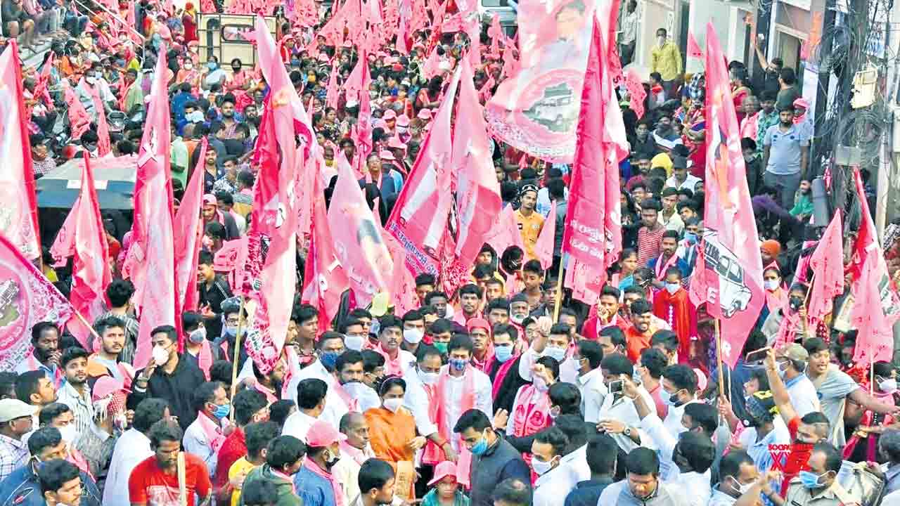 హుస్నాబాద్‌ నుంచే శంఖారావం