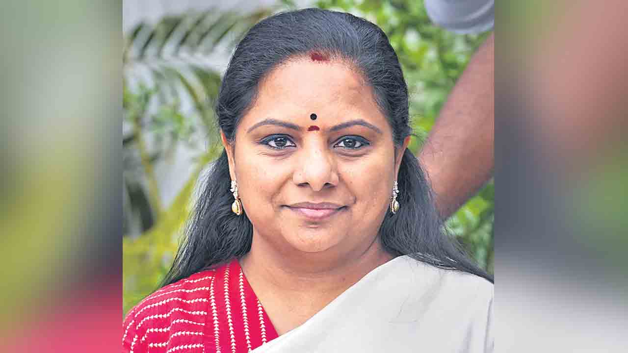 MLC Kavitha | నిరుద్యోగుల జీవితాలతో ఆటలాడుతున్నదే కాంగ్రెస్ పార్టీ.. మండిప‌డ్డ ఎమ్మెల్సీ క‌విత‌