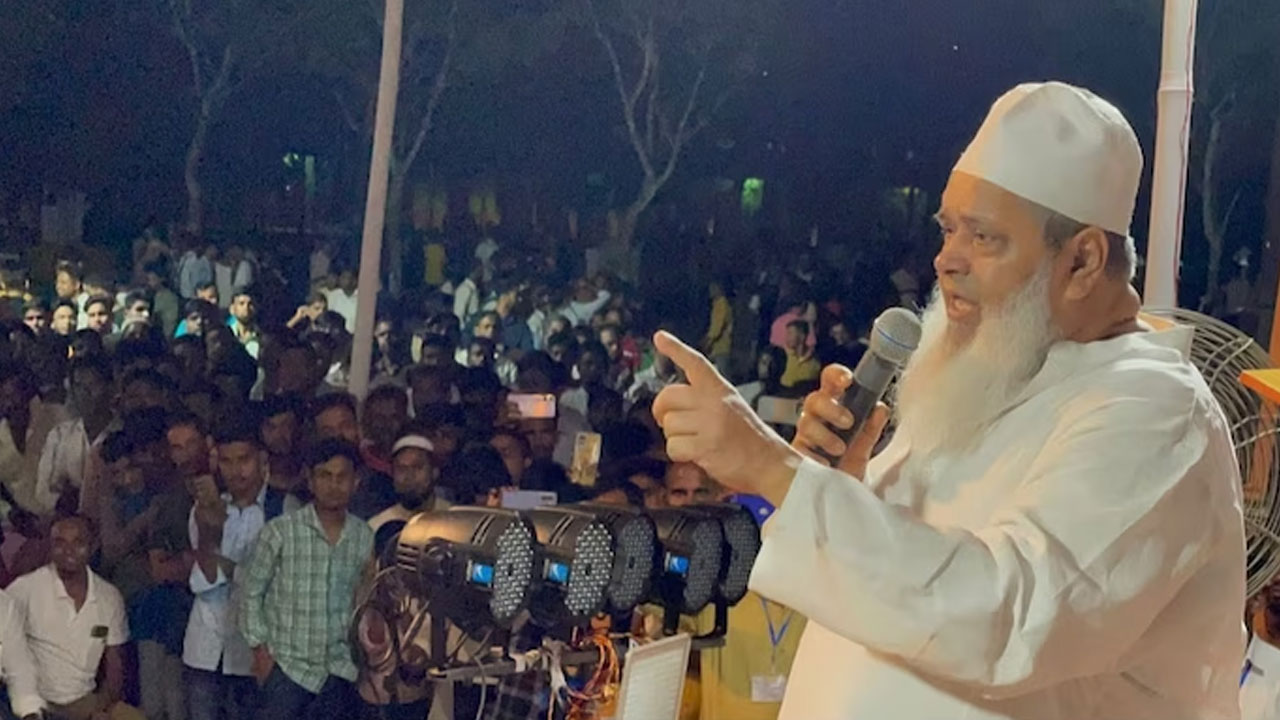 Badruddin Ajmal | లూటీలు, దోపిడీ, లైంగికదాడి కేసుల్లో ముస్లింలు నంబర్‌ వన్‌.. అసోం ముస్లిం నేత బద్రుద్దీన్‌ వివాదాస్పద వ్యాఖ్యలు