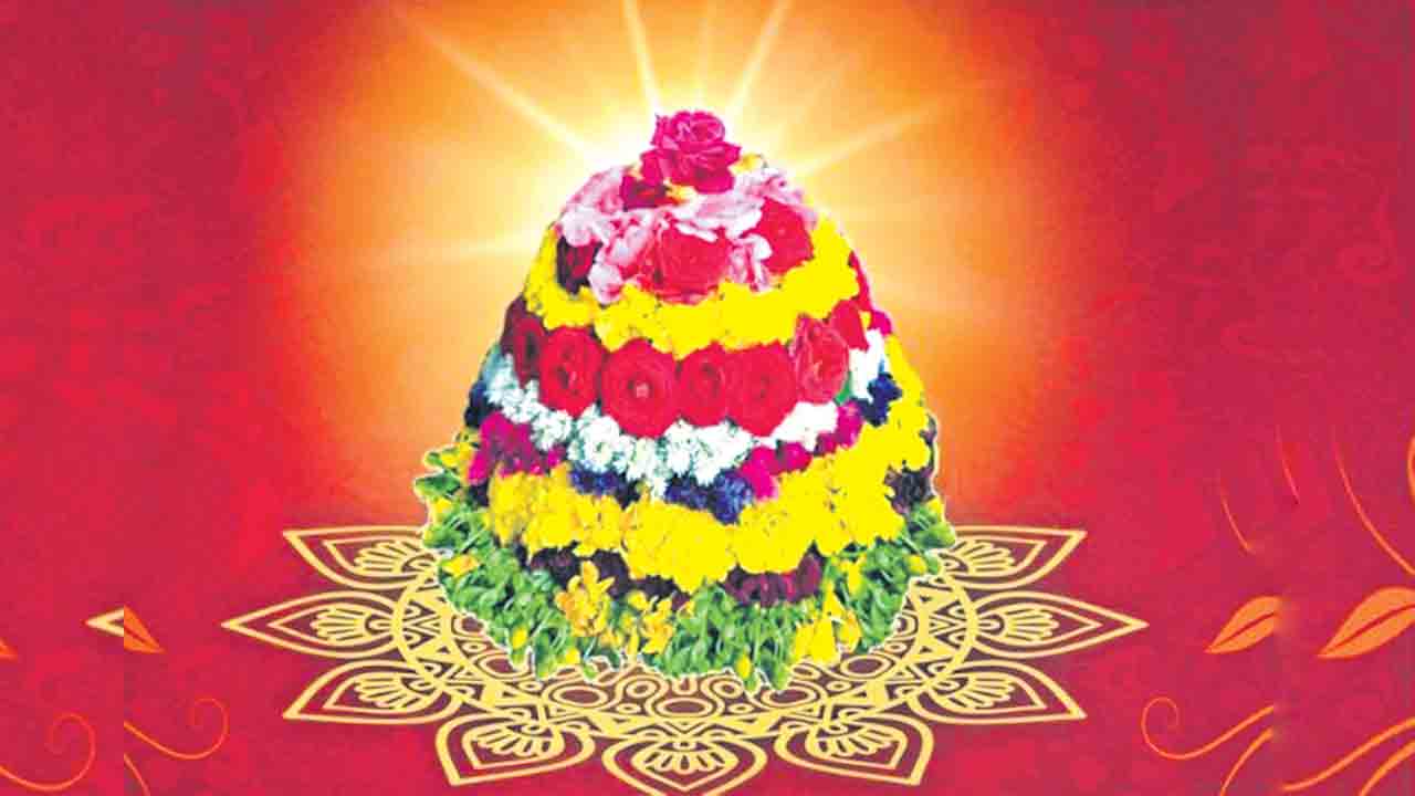 ఎంత చక్కని తల్లివే గౌరమ్మ..