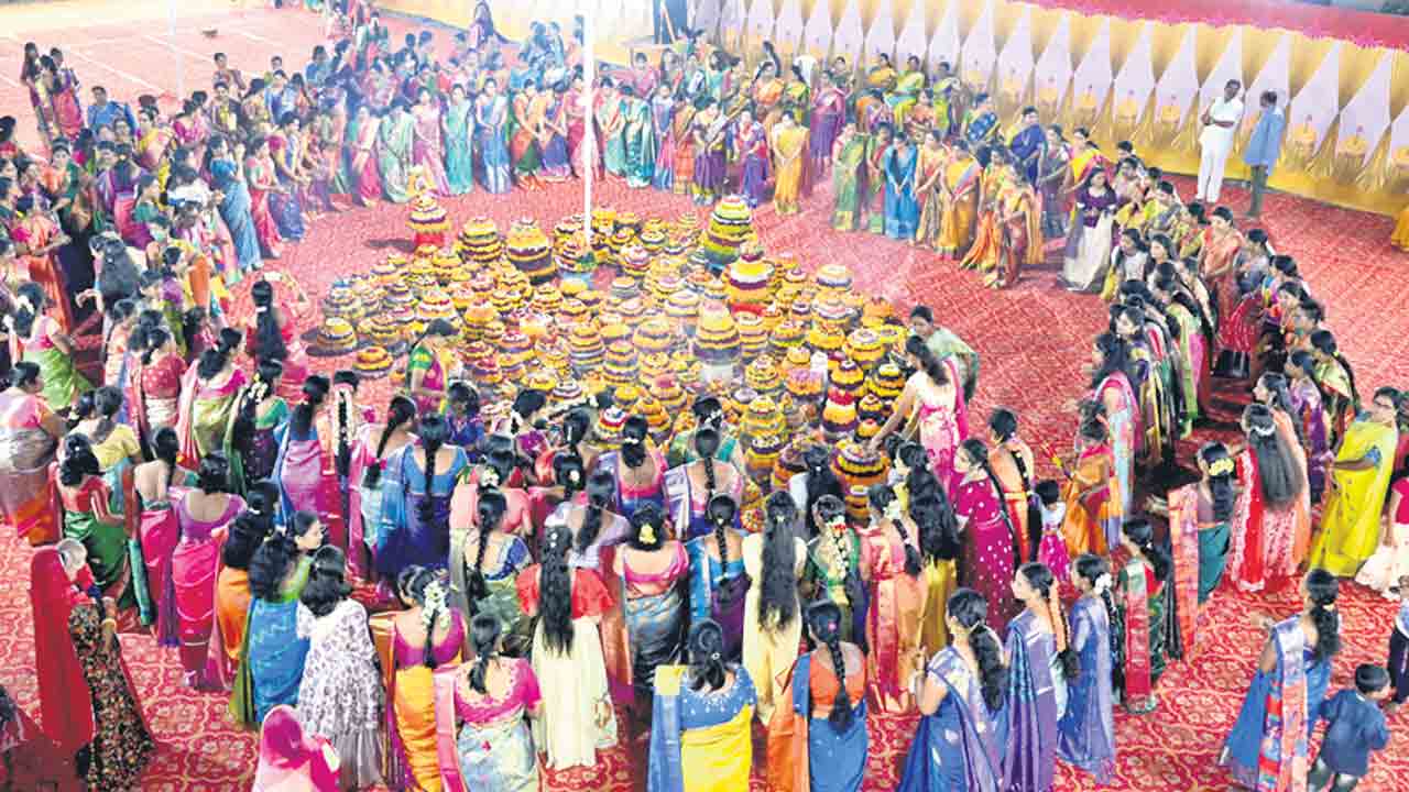 వాడవాడలాపూల వసంతం