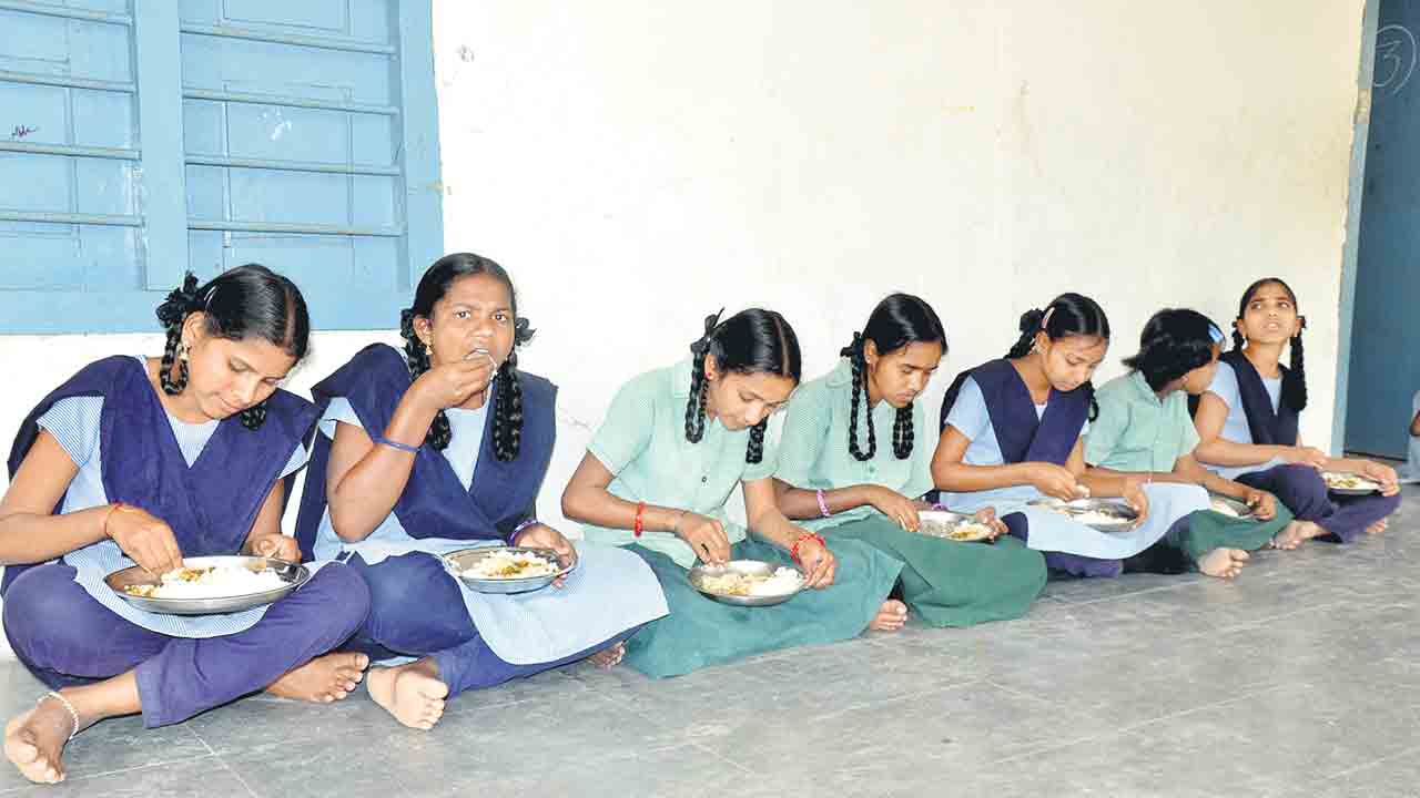 సీఎం బ్రేక్‌”ఫాస్ట్‌’