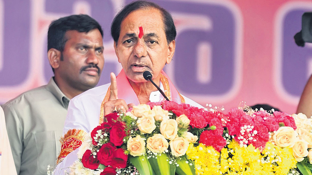 CM KCR | గులాబీ మయమైన జనగామ.. మరికాసేపట్లో చేరుకోనున్న సీఎం కేసీఆర్‌