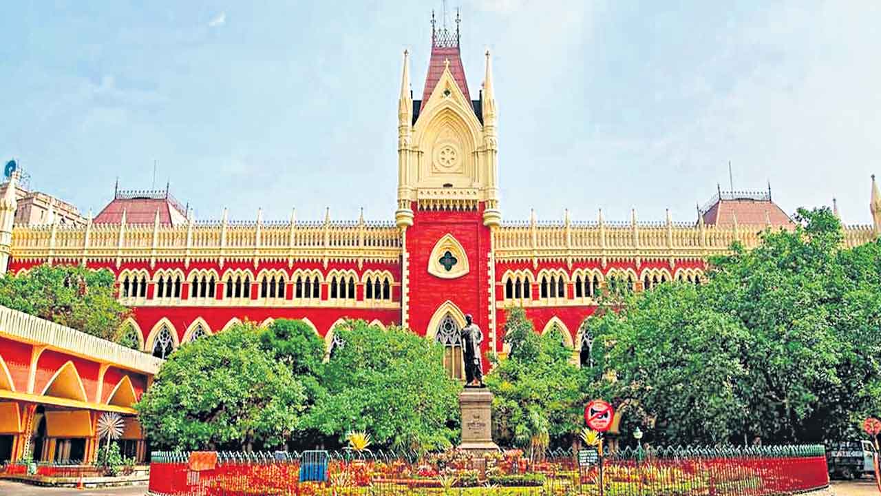 Calcutta High Court | 2 నిమిషాల సుఖం కోసం లొంగిపోతే మీకే నష్టం.. యుక్త వయస్కులు లైంగిక వాంఛలను నియంత్రించుకోవాలి: కలకత్తా కోర్టు
