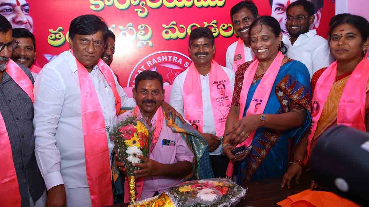 కాంగ్రెస్‌కు ఓటేస్తే మూడు గంటల కరెంటే