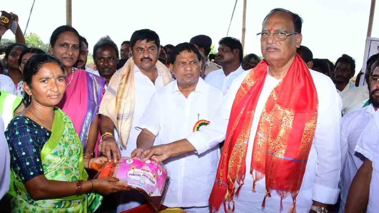 ఆడబిడ్డలకు అండగా ప్రభుత్వం