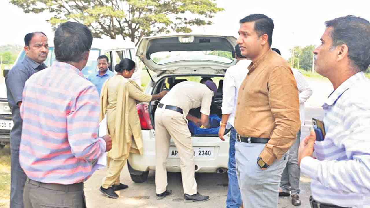 తనిఖీలు ముమ్మరం