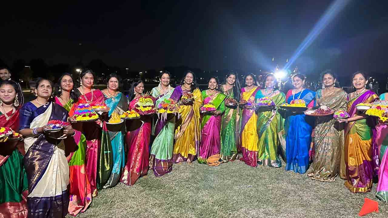 Tpad Bathukamma | డల్లాస్లో టీపాడ్ చిన్నబతుకమ్మ సందడి.. 21న సద్దుల బతుకమ్మ వేడుకలు