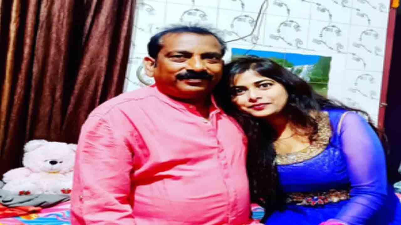 Viral news | భర్తతో కాపురం చేయలేనన్న కుమార్తె.. మేళతాళాలతో పుట్టింటికి తీసుకొచ్చుకున్న తండ్రి..!