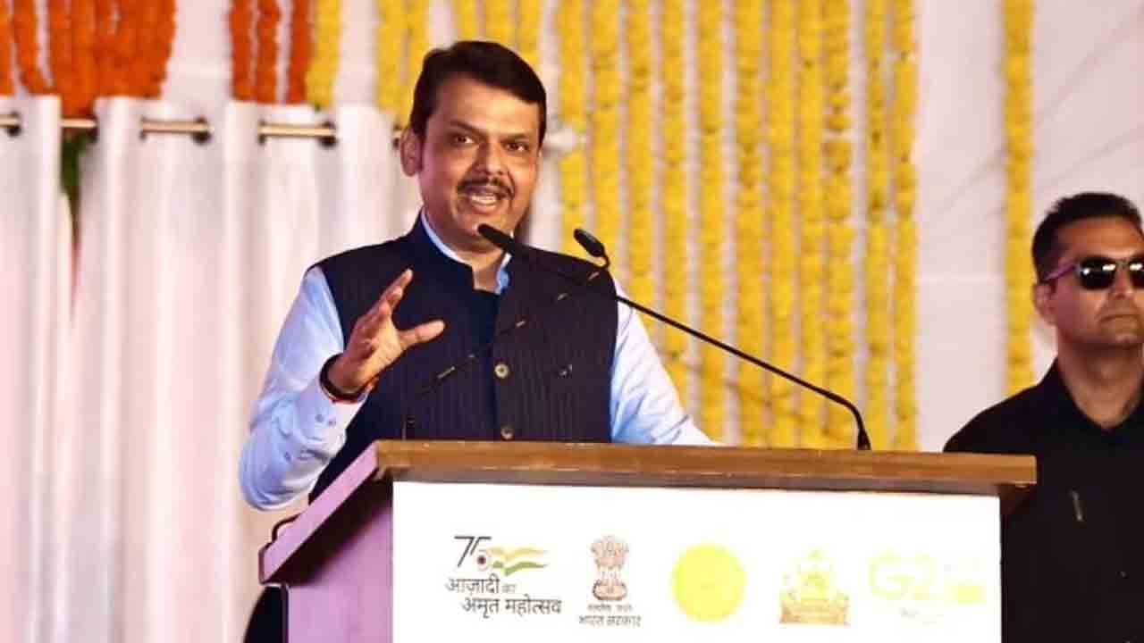 Devendra Fadnavis | పారిశ్రామికవేత్తలపై దాదాగిరి.. అభివృద్ధికి అడ్డంకిగా మారుతోంది: సీఎం ఫడ్నవీస్