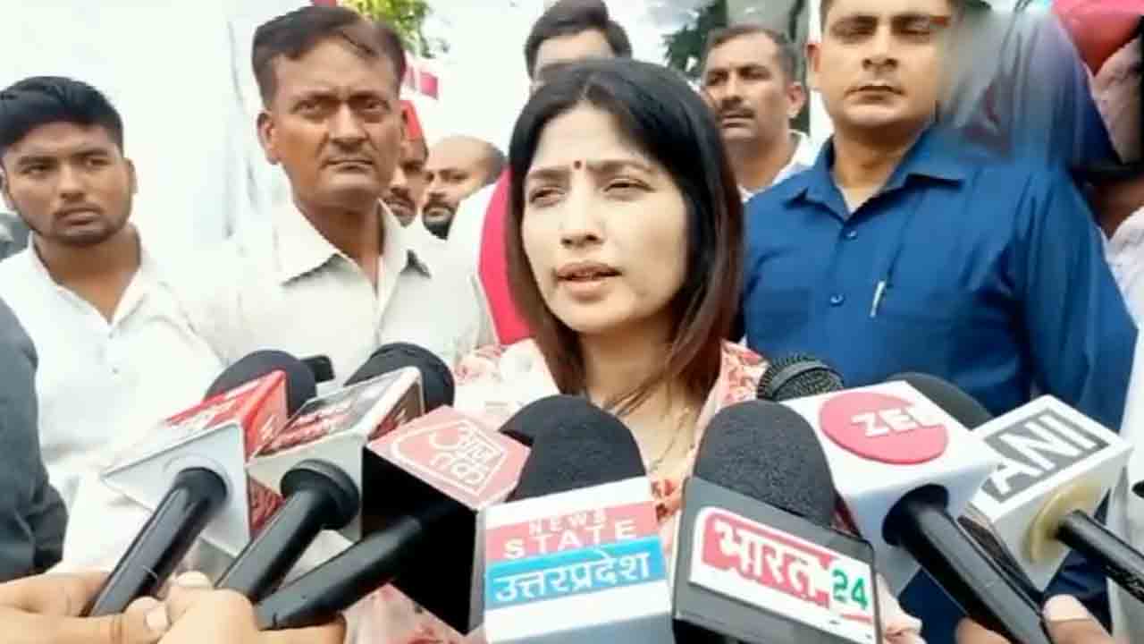 Dimple Yadav | బీజేపీకి తన వైఫల్యాలు తెలిసొచ్చాయ్‌: డింపుల్‌ యాదవ్‌
