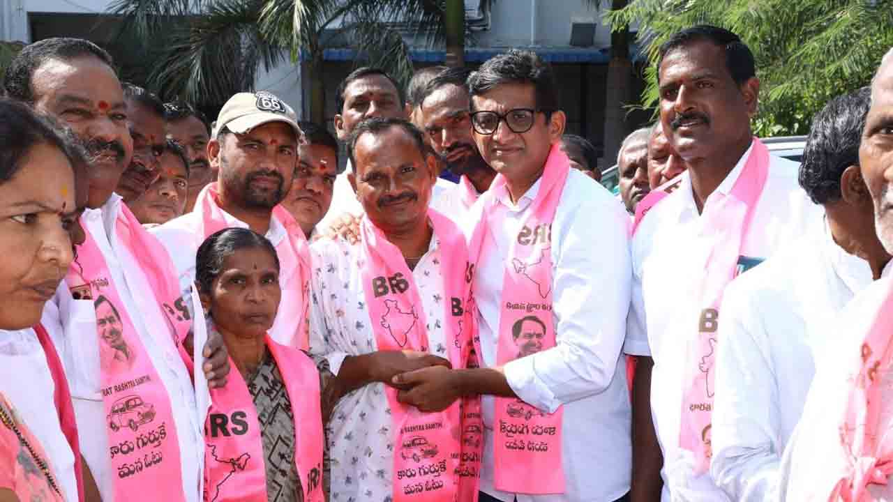 కోరుట్లలో బీఆర్‌ఎస్‌ దూకుడు