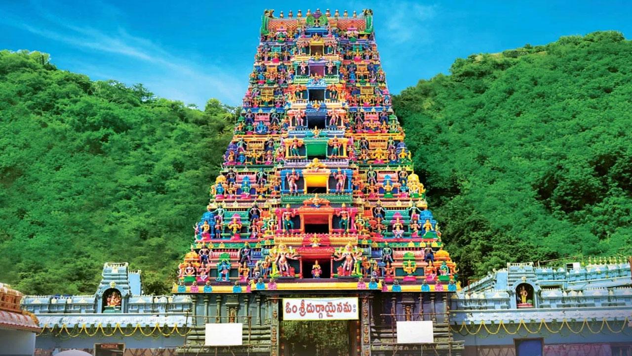 Indrakeeladri | శరన్నవరాత్రి ఉత్సవాలకు ఇంద్రకీలాద్రి సిద్ధం.. రోజుకు 1.70 లక్షల మంది దర్శించుకునేలా ఏర్పాట్లు