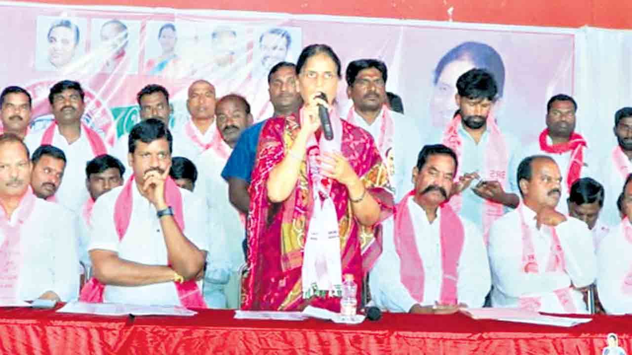 ప్రతి పక్షాలను బొంద పెట్టాలి