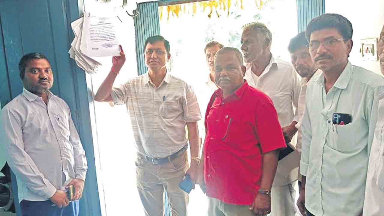 పురుష ఓటర్లే అధికం