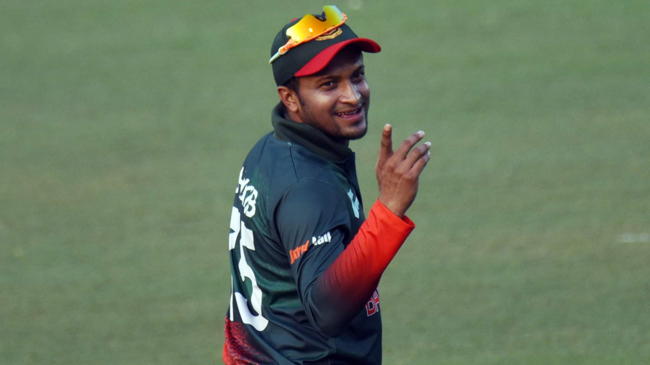 Shakib al Hasan | టీమిండియాతో పోరులో షకిబ్ ఆడతాడా? బంగ్లా టీమ్ డైరెక్టర్ చెప్పిందిదే!