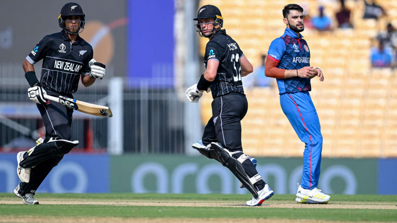 ODI World Cup | టాస్ గెలిచిన అఫ్గాన్..  నిలకడగా ఆడుతున్న కివీస్