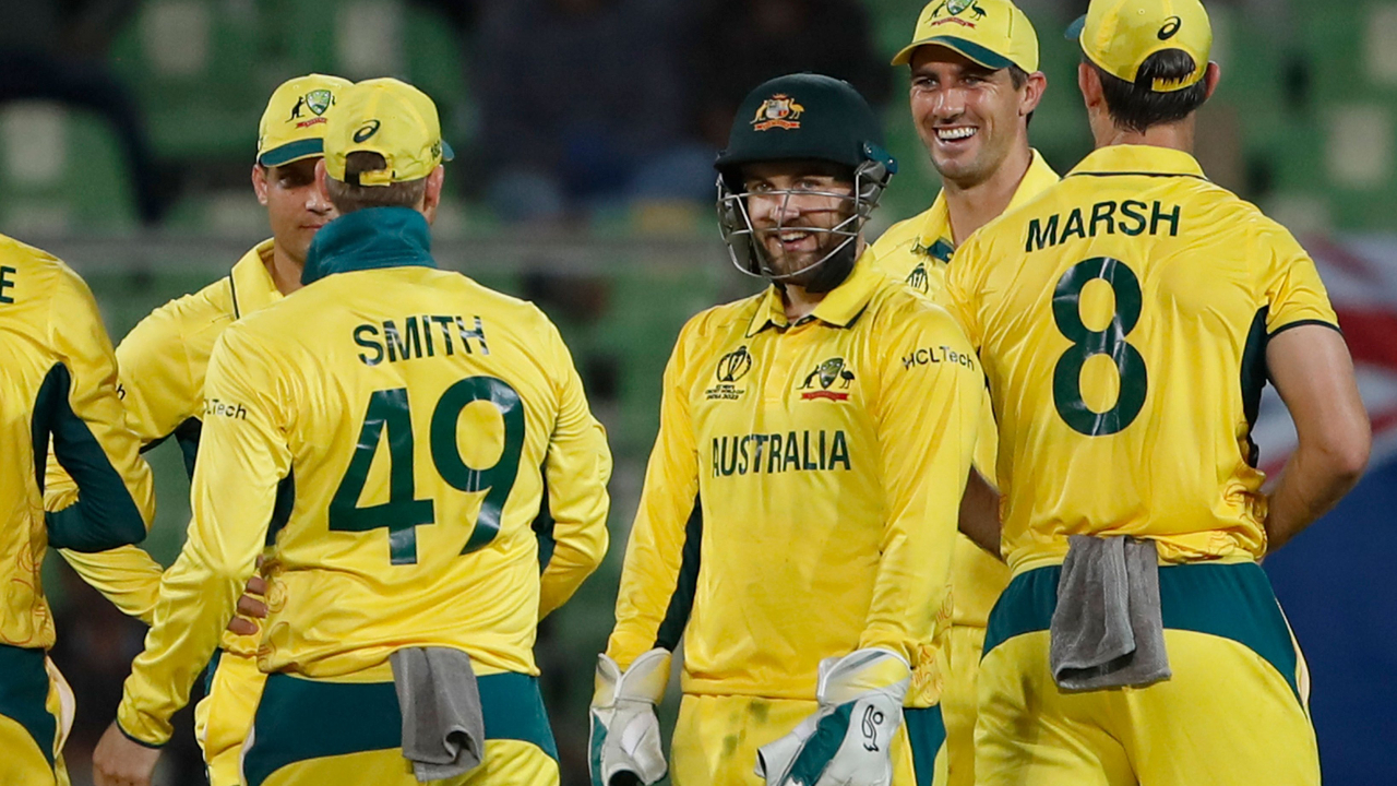 ODI World Cup | బోణీ కొట్టిన కంగారూలు.. లంకకు హ్యాట్రిక్ ఓటమి