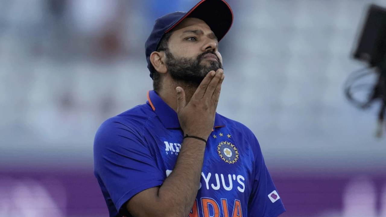 Rohit Sharma | టీమిండియా సారథికి షాకిచ్చిన మహారాష్ట్ర పోలీసులు.. కారణమిదే