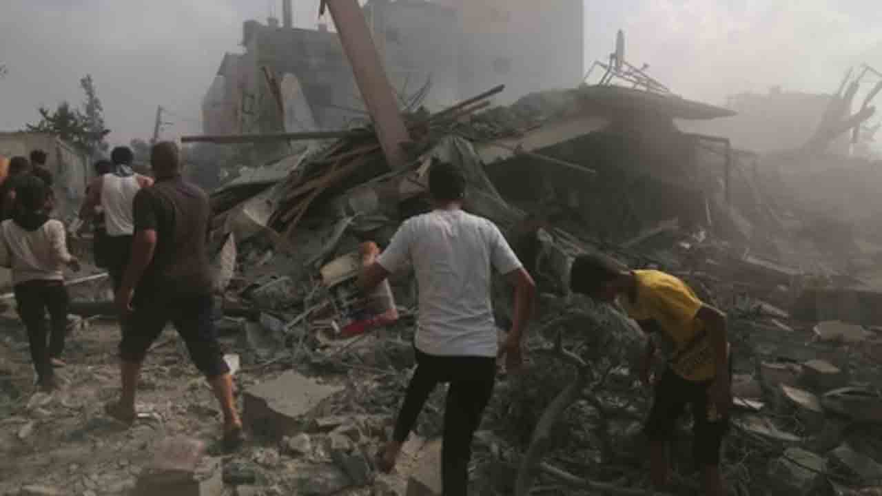 Israel-Hamas War | గాజా నుంచి వెళ్లిపోండి, లేదా ఉగ్రవాదులుగా పరిగణిస్తాం.. నివాసితులకు ఇజ్రాయెల్‌   అత్యవసర హెచ్చరిక