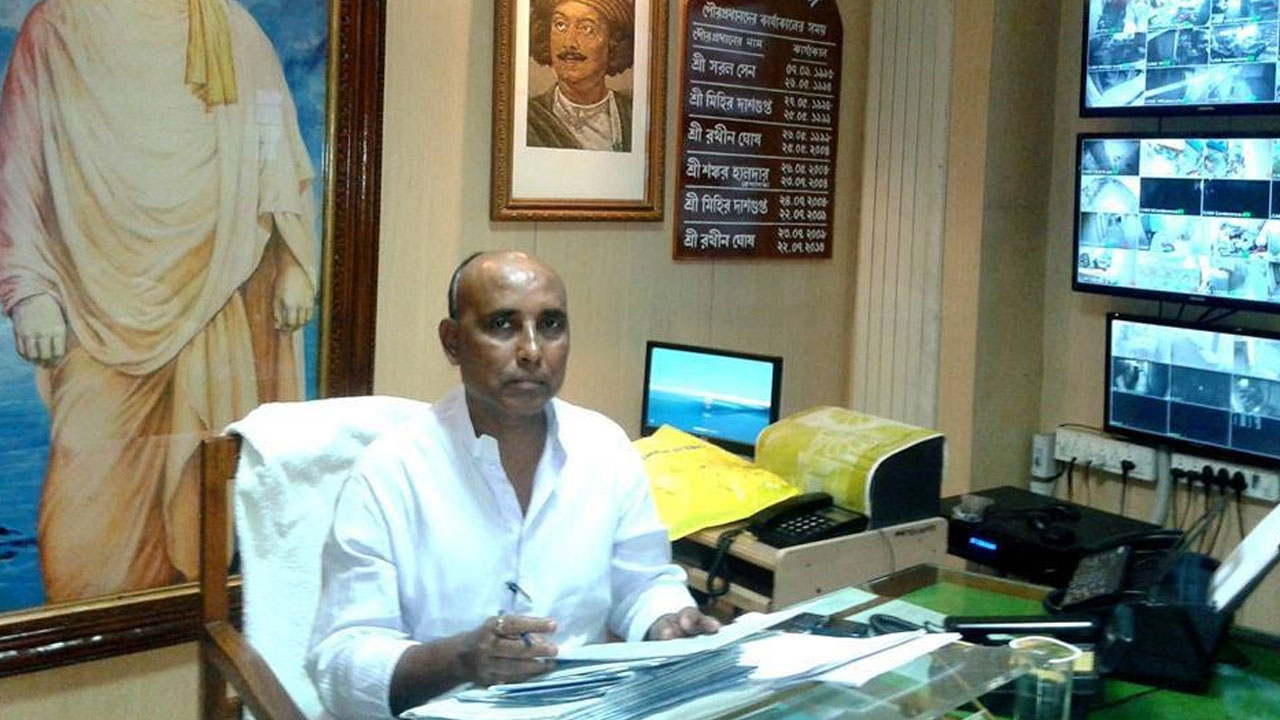 West Bengal | రిక్రూట్‌మెంట్‌ స్కాం.. బెంగాల్‌ మంత్రి ఇంటిపై ఈడీ దాడి