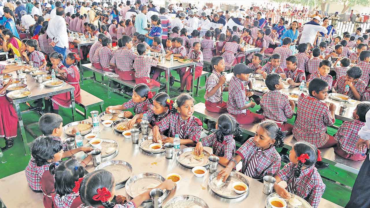 ఇంతకన్న మంచిగ ఎవలు అరుసుకుంటరు!