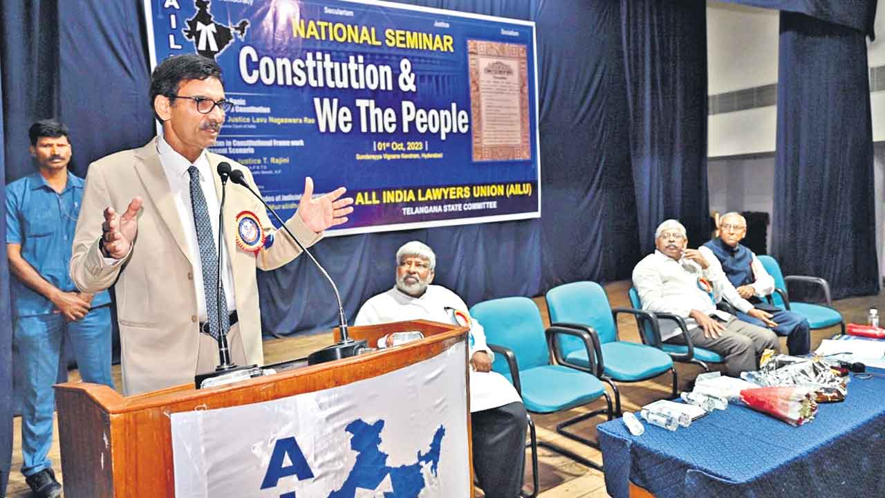 అన్ని వ్యవస్థలకు రాజ్యాంగమే మార్గనిర్దేశం