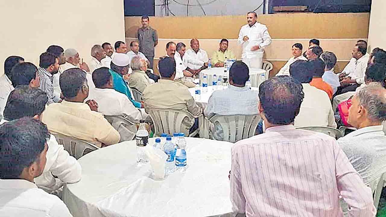 అభివృద్ధికి ఓటేద్దాం.. గాంధీని గెలిపించుకుందాం