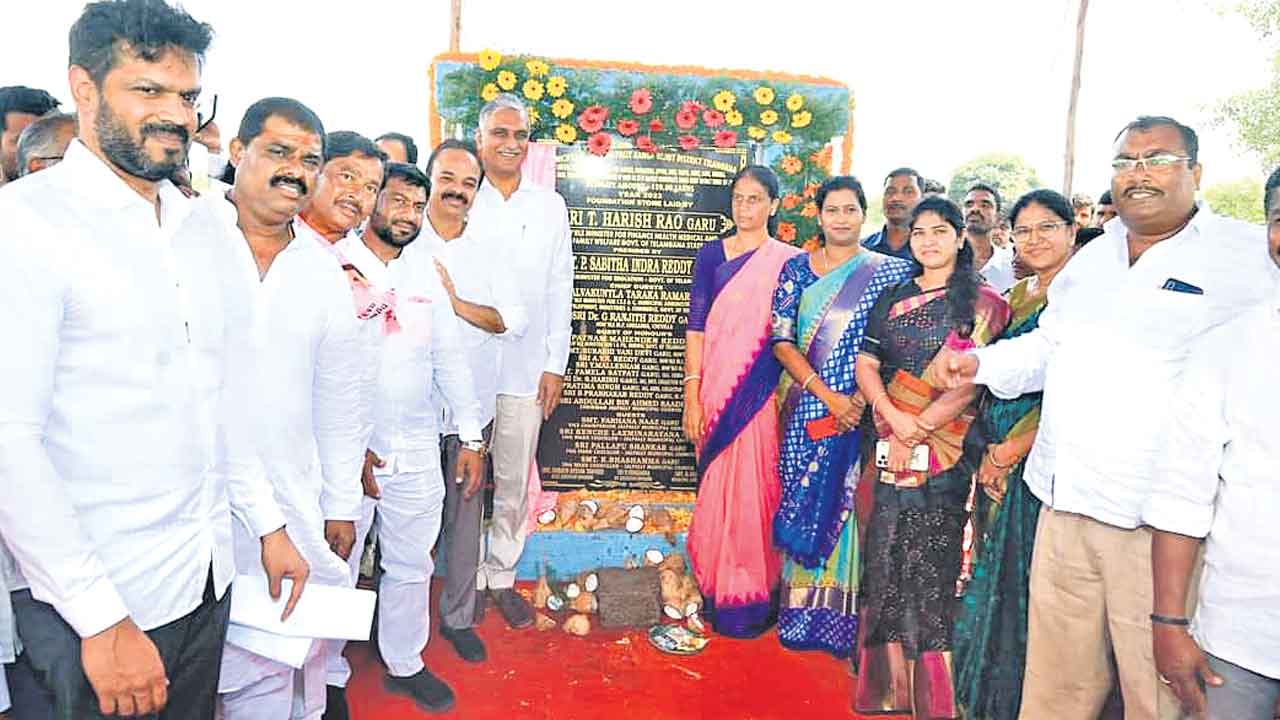 టికెట్‌ కొనెటోళ్లు, మతపిచ్చొళ్లు మనకొద్దు..