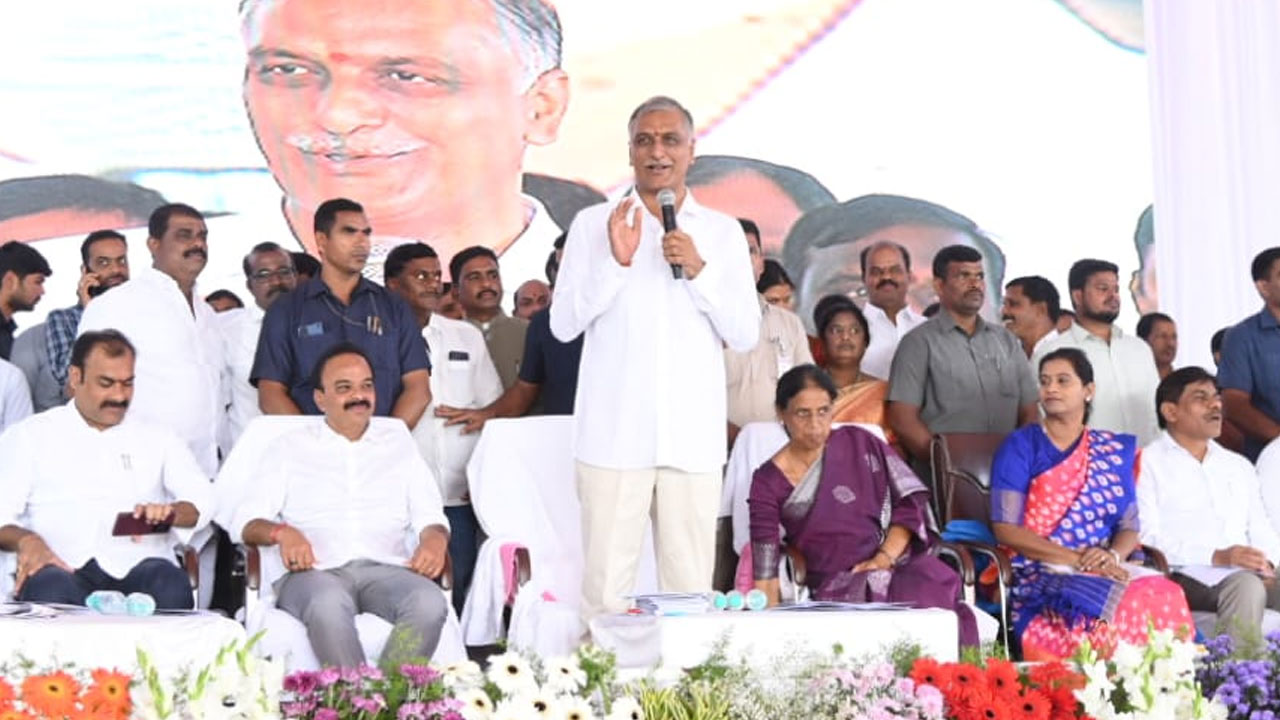 Minister Harish Rao | సీఎం బ్రేక్‌ఫాస్ట్‌తో విద్యావ్యవస్థలో సమూల మార్పులు: మంత్రి హరీశ్‌ రావు