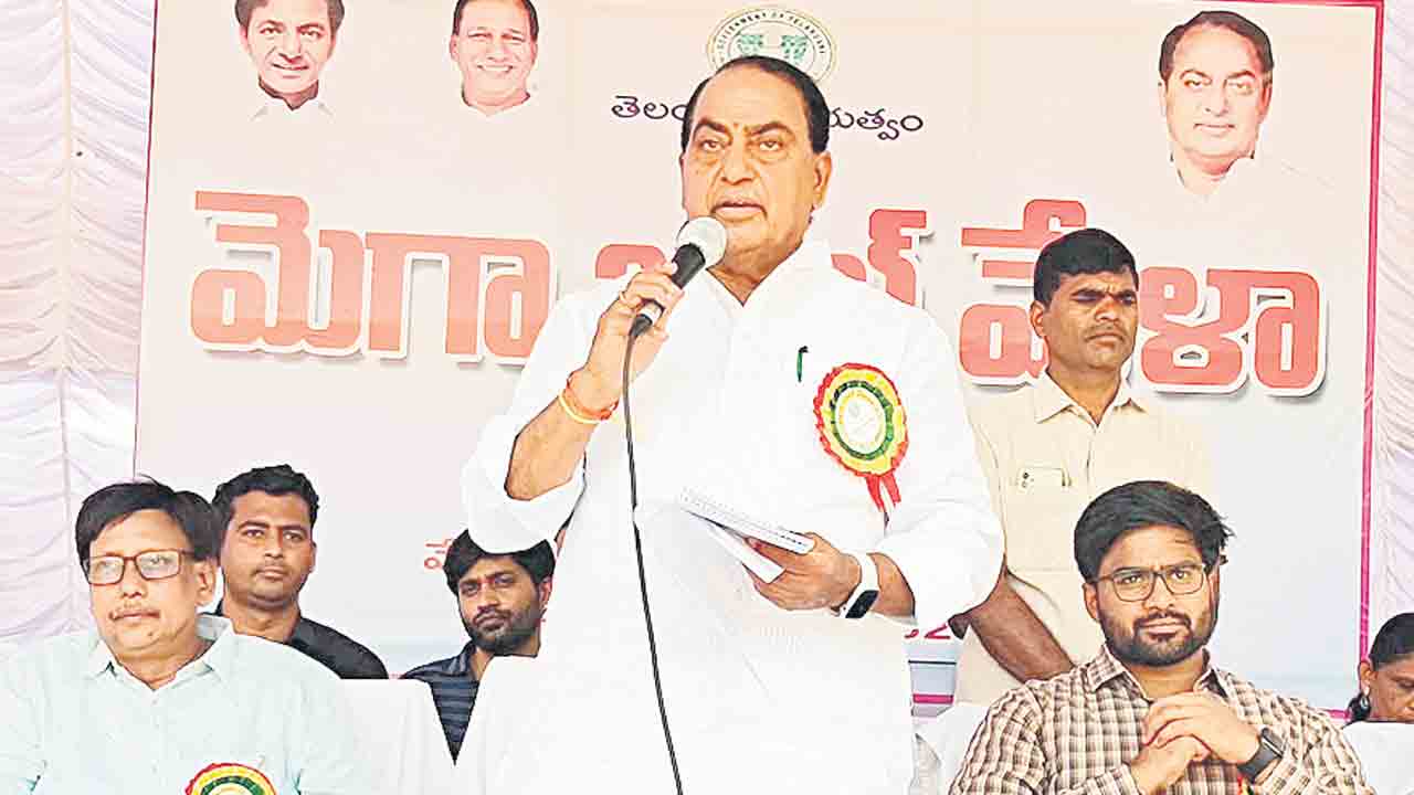 ఉద్యోగాల కల్పనే ప్రభుత్వ ధ్యేయం