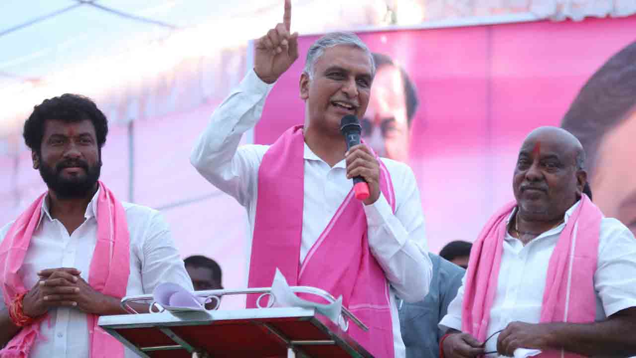 పదికి పది గెలుస్తాం