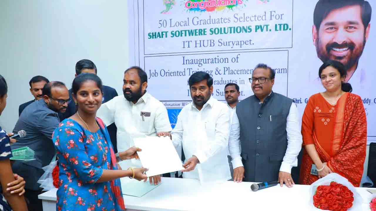 TS Minister Jagadish Reddy | స్థానిక యువ‌త‌కు వ‌రం ఐటీ హ‌బ్‌.. సూర్యాపేట ఐటీ హ‌బ్ ప్రారంభించిన మంత్రి జ‌గ‌దీశ్ రెడ్డి