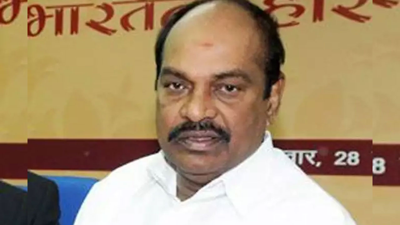 MP Jagathrakshakan | డీఎంకే ఎంపీ జగత్‌రక్షకన్‌ ఇంటిపై ఐటీ దాడులు