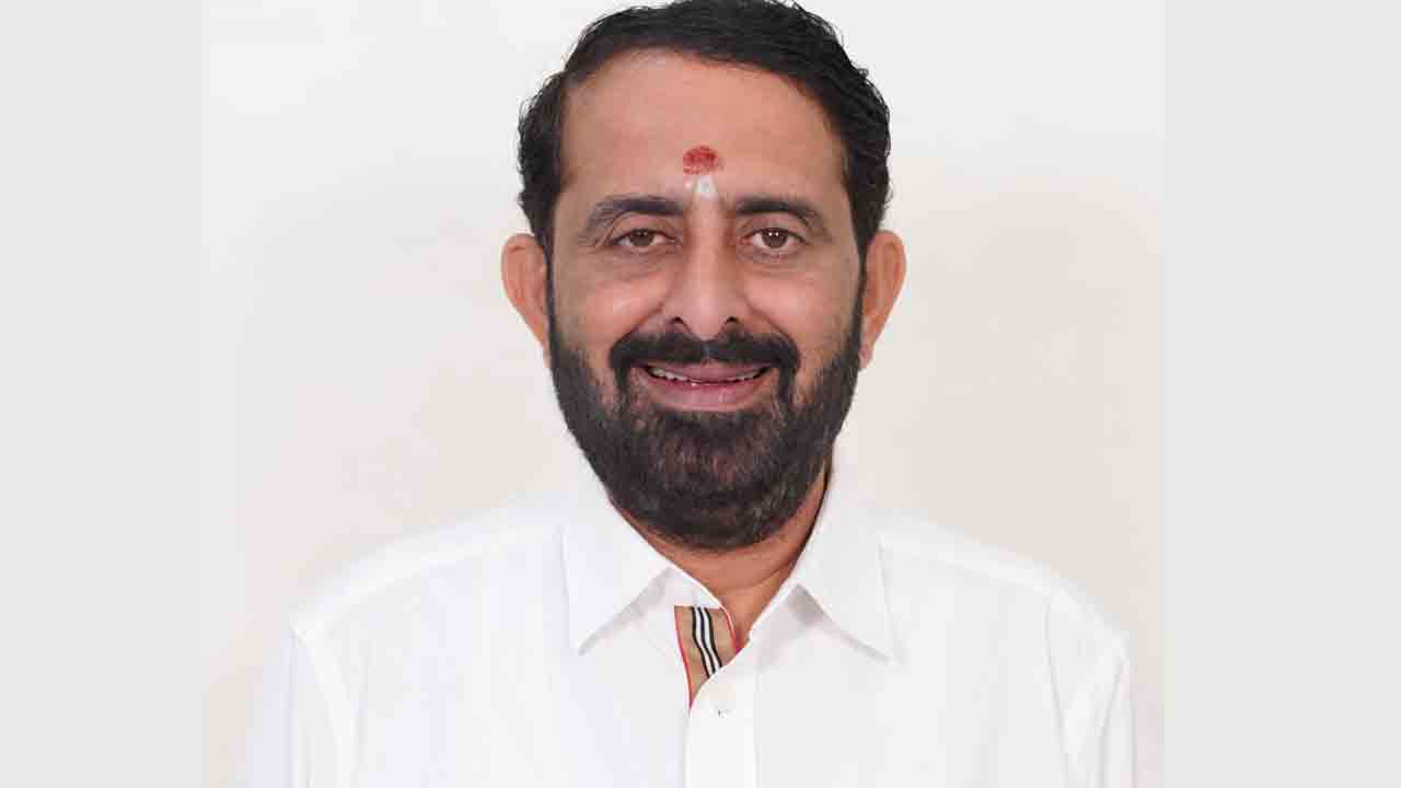 కాంగ్రెస్‌ టికెట్లు అమ్ముకుంటోంది