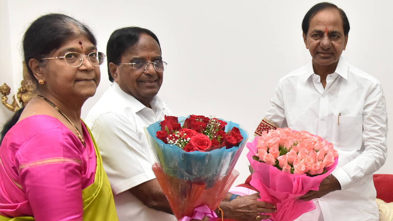 కేసీఆర్‌తో పొన్నాల భేటీ