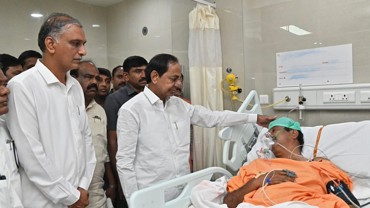 CM KCR | ఎంపీ కొత్త ప్రభాకర్‌రెడ్డిని పరామర్శించిన సీఎం కేసీఆర్