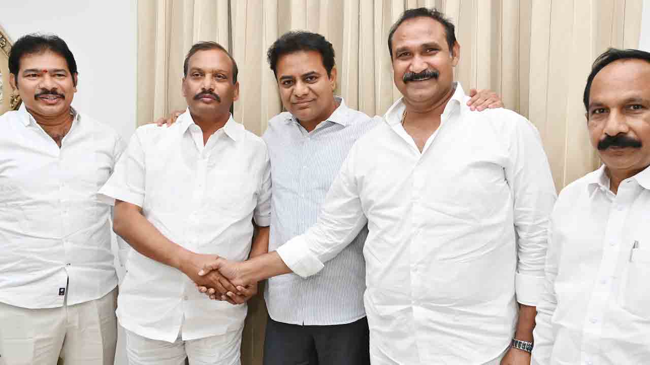 బొల్లం మల్లయ్యనే గెలిపిస్తాం