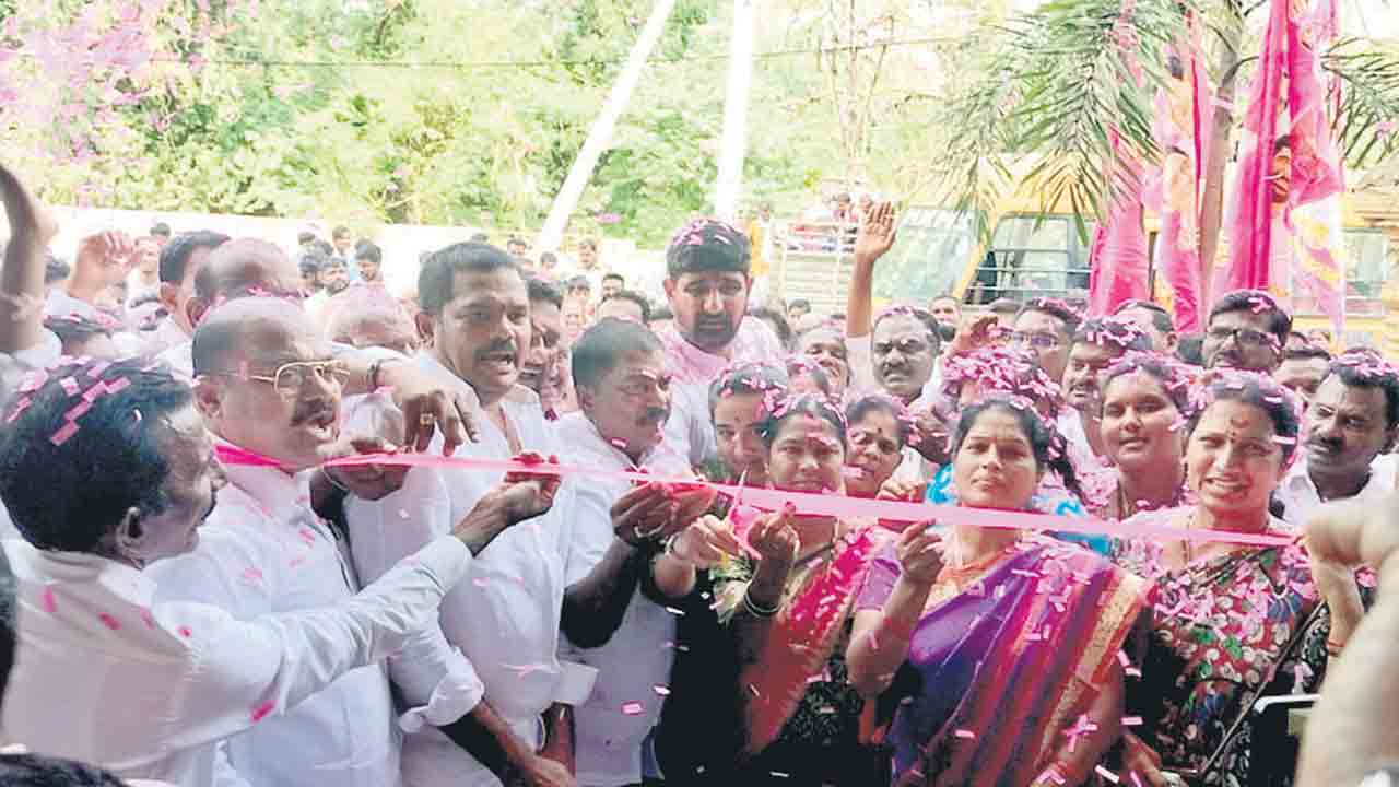 ఒక్క అవకాశం ఇవ్వండి.. మీ కష్టాల్లో తోడుంటా