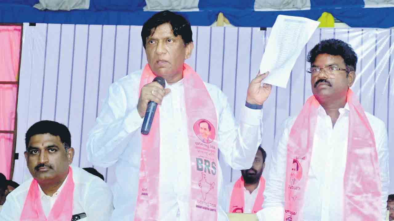 పథకాలను ప్రజల్లోకి తీసుకెళ్లాలి