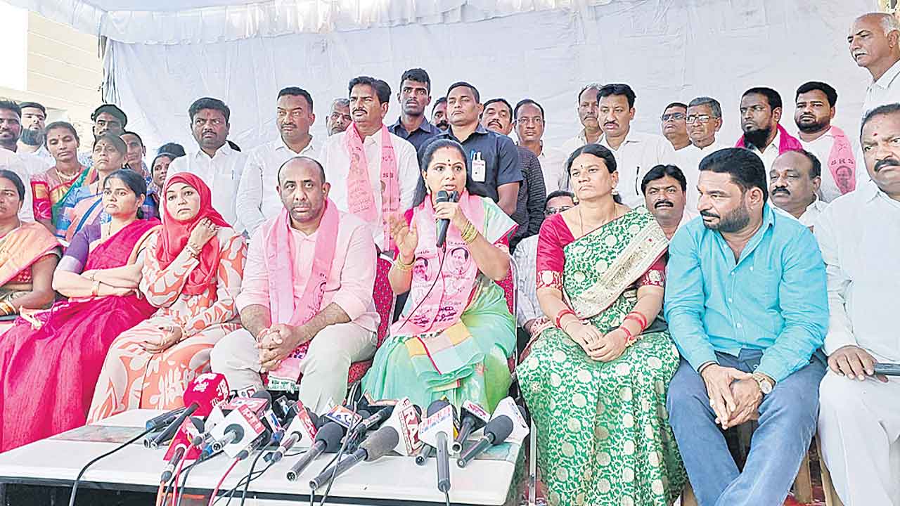 మా మ్యానిఫెస్టోతో ప్రతిపక్షాలకు మైండ్‌బ్లాక్‌