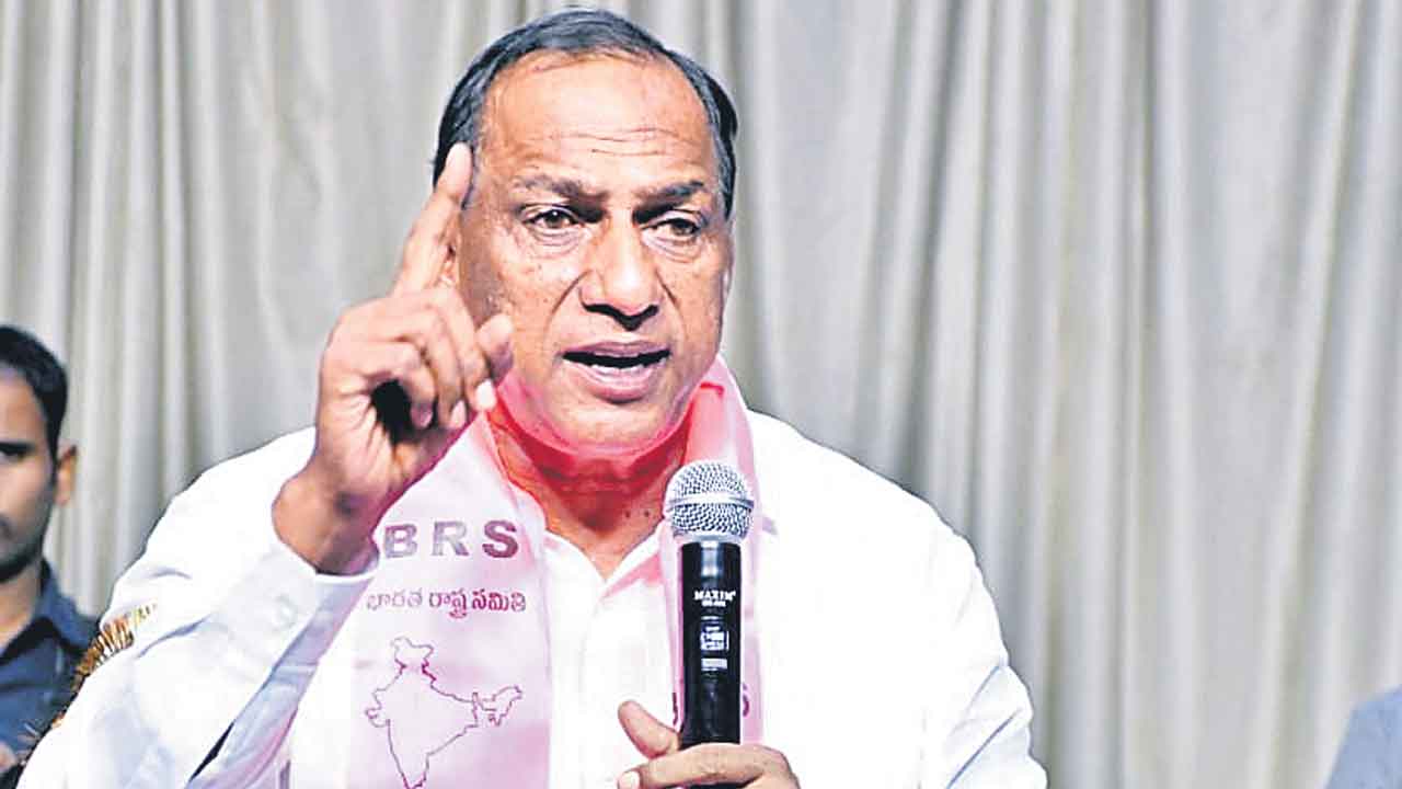 కాంగ్రెస్‌కు ఓటేస్తే మోరీలేసినట్టే..