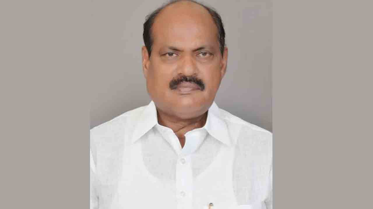 ఎమ్మెల్యే బాజిరెడ్డికి కుల సంఘాల మద్దతు