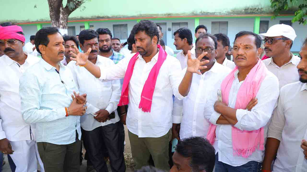 ఆశీర్వదించండి.. అభివృద్ధిని కొనసాగిస్తా