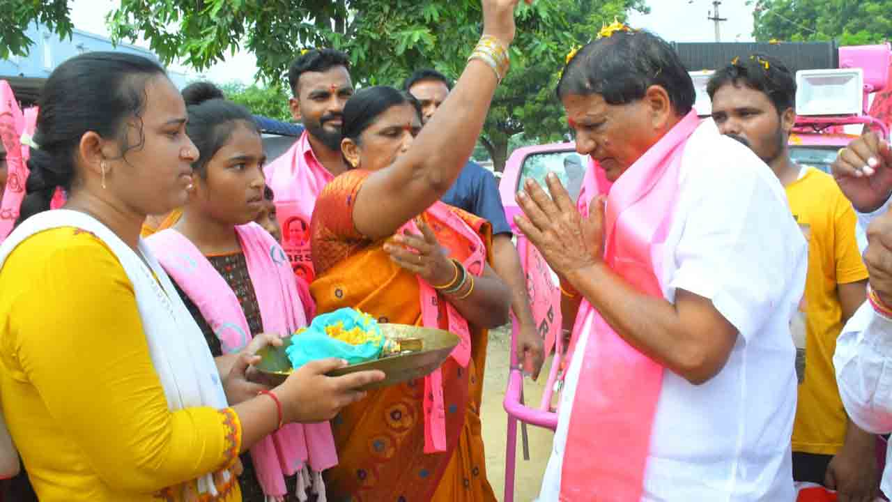 గిరిజనులకు పోడు పట్టాలు ఇచ్చిన ఘనత సీఎం కేసీఆర్‌దే