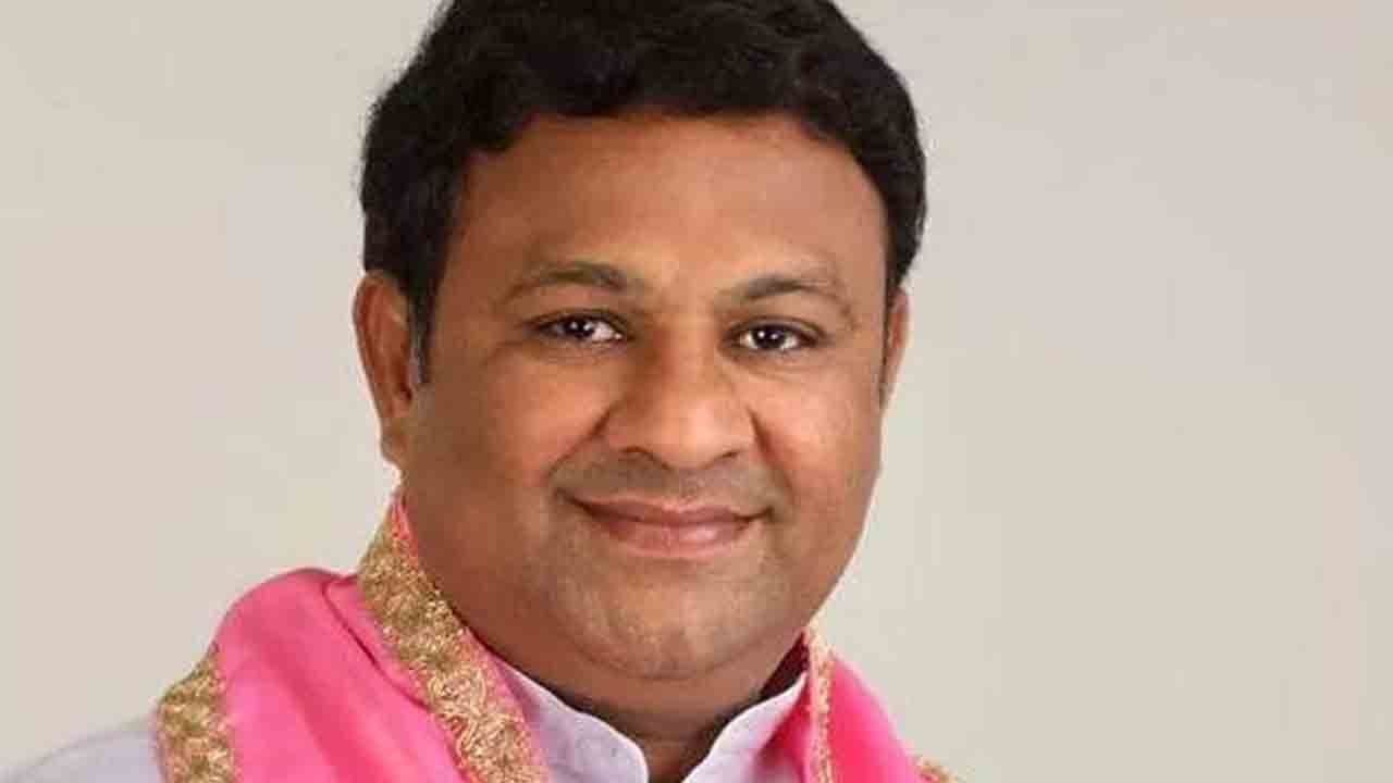 ఎమ్మెల్యే బిగాలకు బంజారాల బాసట