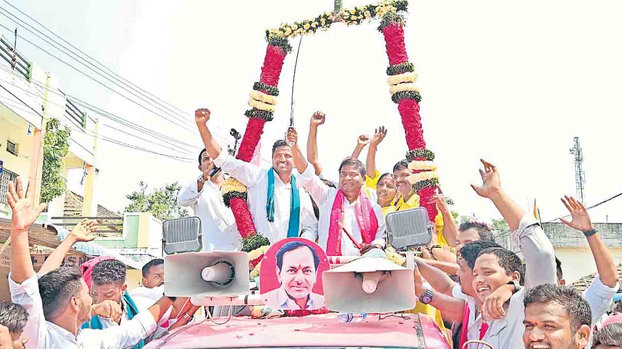 అభివృద్ధి, సంక్షేమ పథకాలే ఎన్నికల అస్ర్తాలు