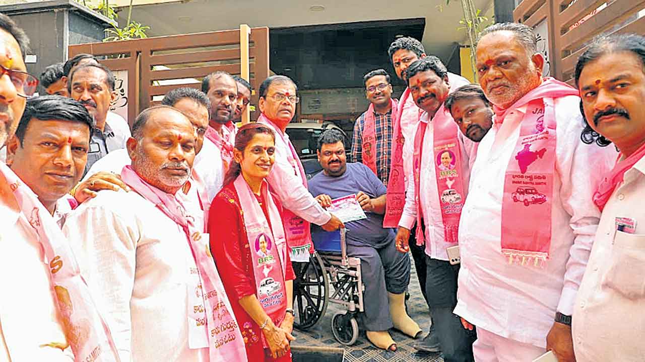 బీఆర్‌ఎస్‌తోనే అభివృద్ధి సాధ్యం